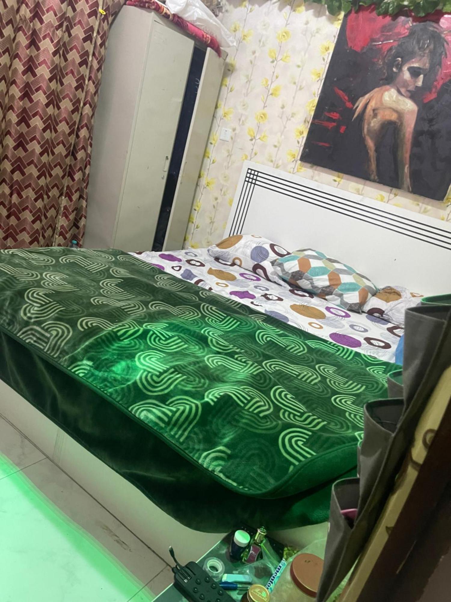 Cheap And Bedspace * Dubai